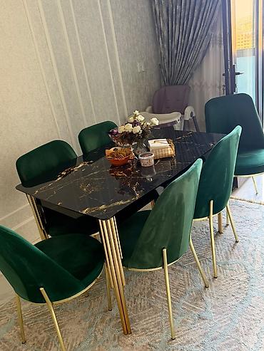 Masa dəsti 320 manat stol açılandır stulun birinin ayağında problem