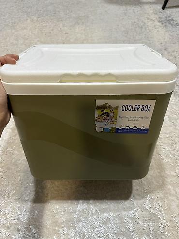 термо бокс: Портативный термобокс (Cooler Box), оливковый корпус с белой крышкой — 2