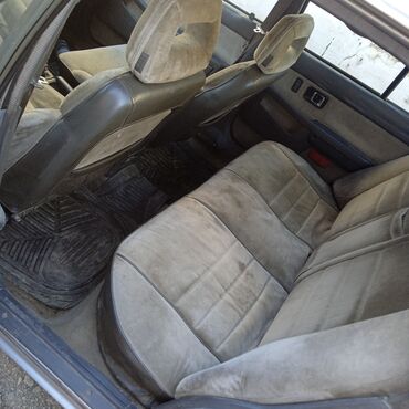 Mazda: Mazda 2: 1987 г., 2 л, Механика, Газ, Седан — 6