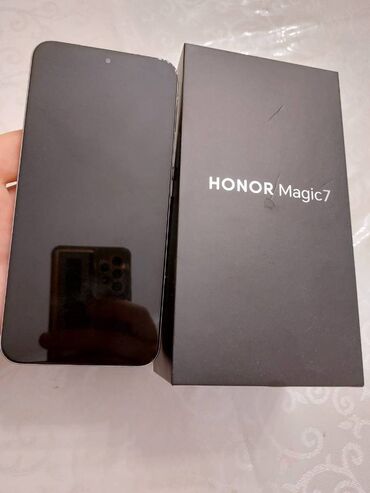 продажа бу телефонов: Honor Magic 7, 256 ГБ, цвет - Серебристый, Гарантия, Две SIM карты, С документами