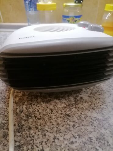 Kaloriferi: Grejalica duvaljka 2000 w ispravna Bauer
Ispravna
Mirjevo na lalafo.rs — 5 Kaloriferi: Grejalica duvaljka 2000 w ispravna Bauer
Ispravna
Mirjevo — 5