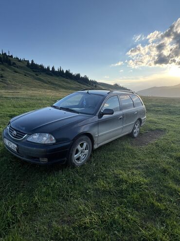 Toyota: Toyota Avensis: 2002 г., 2 л, Механика, Дизель, Универсал