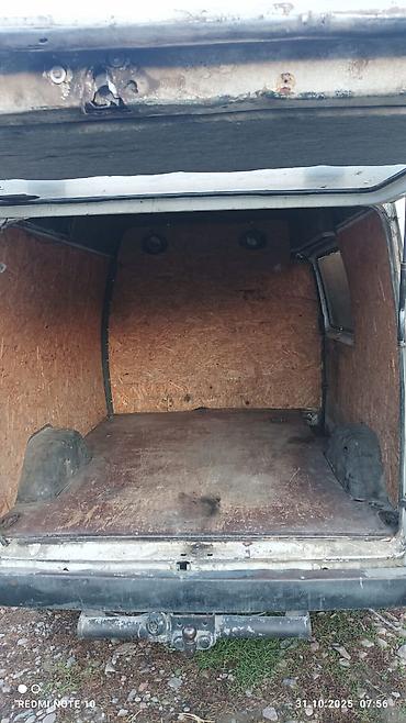 трос буксир: Грузовой фургон Ford Transit (короткая база, высокий крыша) - Тип — 5