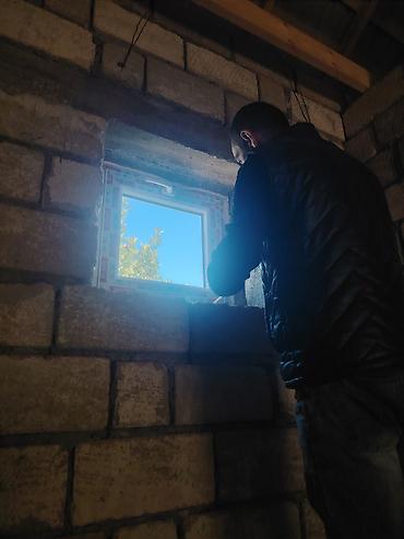 uklatka sac modelleri: İstəlinən dizaynında plastik qapı pəncərələrə və Eyvan üçün şkafların — 6