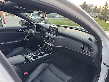 Продажа авто: Kia Stinger: 2019 г., 2 л, Автомат, Бензин, Фастбек — 10