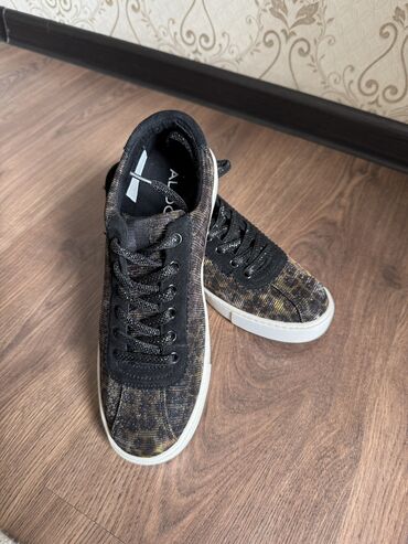 сколько стоит лоро пиано: Кроссовкалар, 37.5, 38, Aldo, Жаңы, Өзү алып кетүү