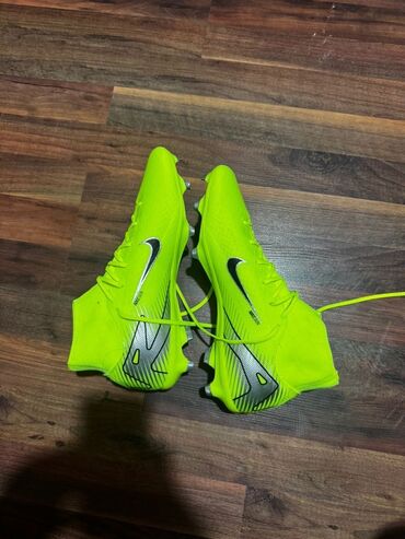 детские вратарские перчатки: Məhsul: Nike Mercurial Superfly Academy kramponları - Rəng: parlaq