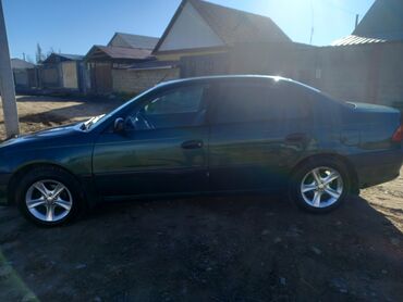Toyota: Toyota Avensis: 2000 г., Седан — 1