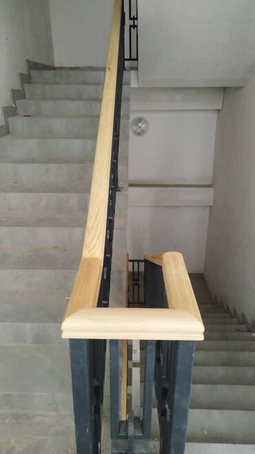 Готовые перила: Готовые перила, Материал: Дерево, Для балкона, Новый — 22