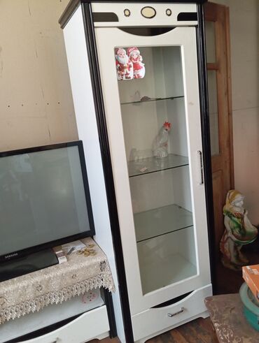 Ütüləmə lövhələri: Açılan, 2 qapılı Düz dolab, Qorka
