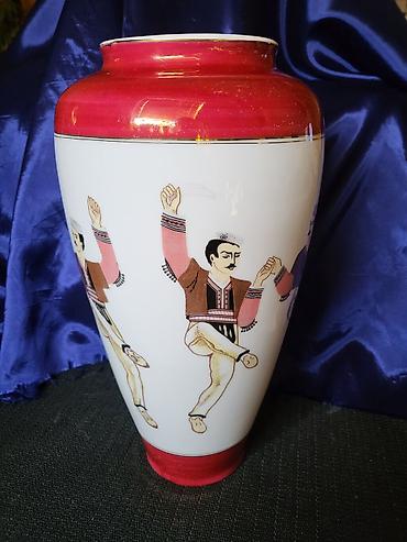 Vaze i saksije: Vaza nova Jugoporcelan Titov Veles iz 70ih.god. Nova vaza — 9