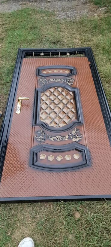 Qapıların təmiri: Qapıların təmiri — 12