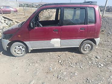 разбитые авто: Daihatsu Move: 1998 г., 0.8 л, Механика, Бензин, Минивэн — 2