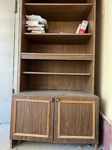 Kitab skafı satılır. Qiymət-25 man lalafo.az -da Kitab skafı satılır. Qiymət-25 man