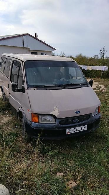 dunlop шины: Ford Transit: 1992 г., 2 л, Механика, Дизель, Фургон — 1