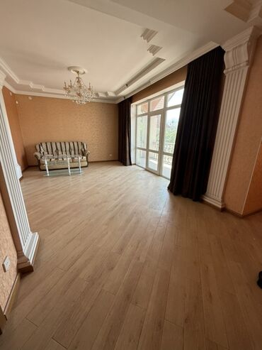 Продажа домов: Дом, 718 м², 6 комнат, Агентство недвижимости, Старый ремонт — 19