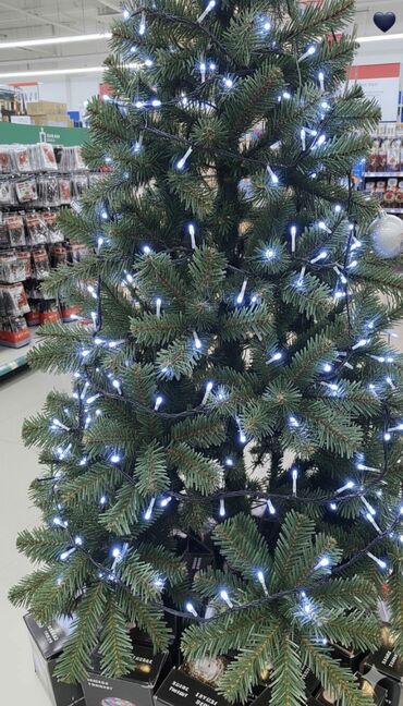 Yeni il ağacları: LED işıqlı Yeni il ağacı – payetli bəzəklərlə - Realistik iynəyarpaq — 8