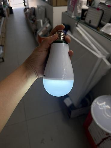 bulb: Продаётся аварийная светодиодная лампа с аккумулятором. Эта лампа — 3