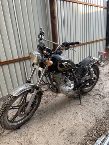 Мотоциклы: Классический мотоцикл Honda, 450 куб. см, Бензин