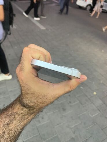 dubayski iphone 14: IPhone 14, 128 GB, Ağ, Face ID, Hissə-hissə ödəniş, Kredit