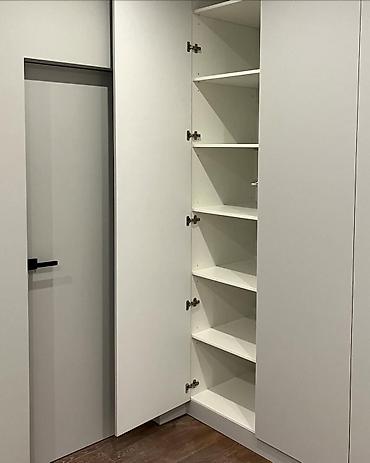 Шифоньеры, шкафы для одежды: Шифоньер, шкаф для одежды, Прямой at lalafo.kg — 7 Шифоньеры, шкафы для одежды: Шифоньер, шкаф для одежды, Прямой — 7