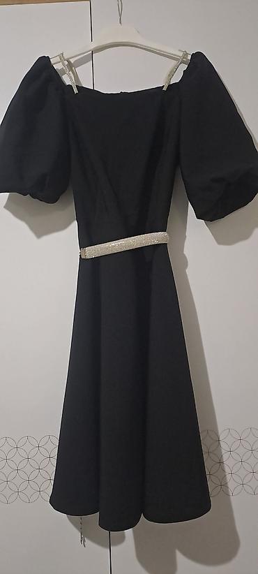 mexmer parca: Qara zərif paltar - Model: A-kəsim, dizaltı uzunluq - Rəng: Dərin — 1