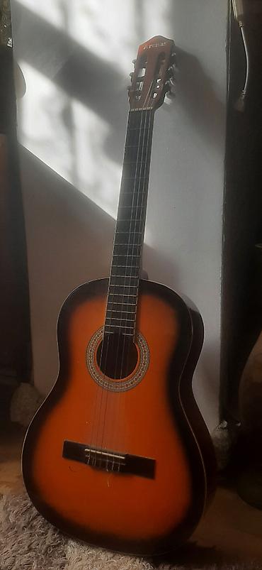 efe model 750: Qitara 120 azn — 1