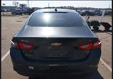cherry masin: 2017 Malibu Lt, Böyük Manitor, Airbagların hansı salamat 4 qapı — 6