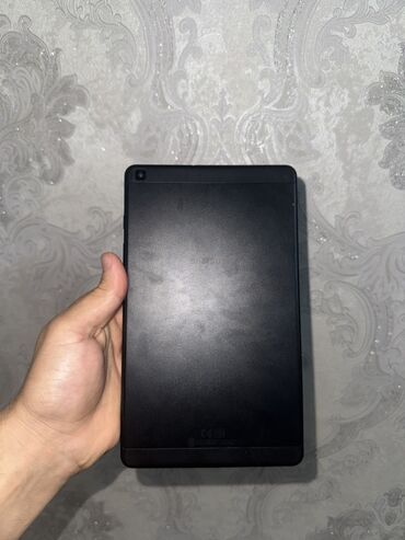 Planşetlər: Zapcasta Samsung Galaxy Tab A (8.0") planşet Xüsusiyyətlər: - 8