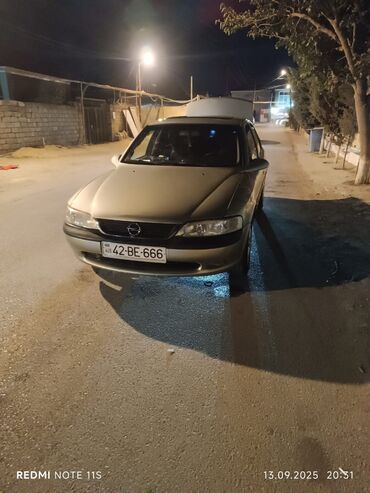 Opel: Opel Vectra: 1.6 l | 1996 il 48584 km Sedan — 12