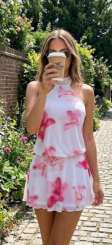 yun corab: Ağ rəngli, çəhrayı çiçək printli mini don - Model: halter boyunlu — 3