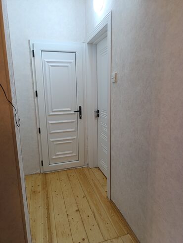 Köhnə tikili: Albalılıq dayanacağı 322 saylı məktəbin yanında 9Mərtebeli binanın — 5