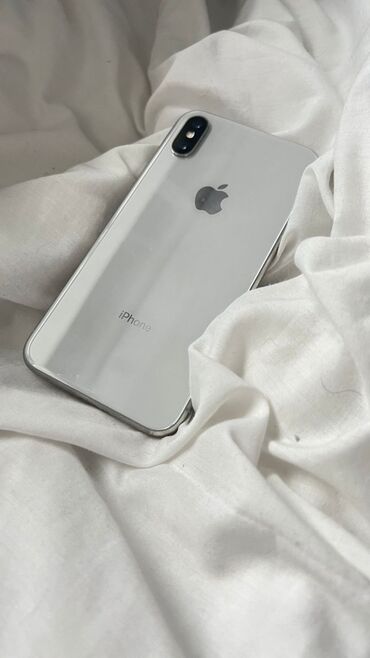 IPhone X, Б/у, 64 ГБ, Белый, Защитное стекло, Чехол, 75 %