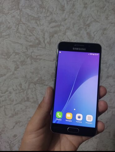 ikinci əl telefonların kreditlə satışı: Samsung Galaxy A3 2017, 32 GB, rəng - Qara