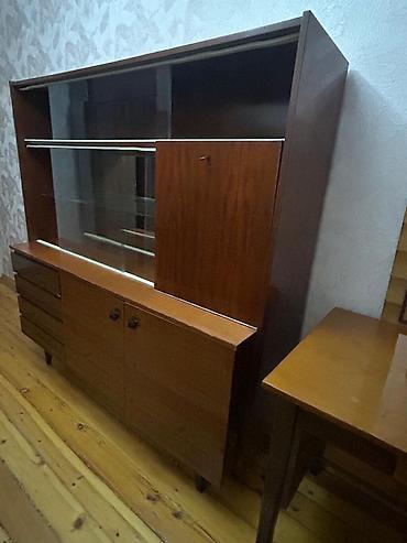 divan satilir tecili: Satılır: Qonaq otağı mebelləri komplekti təcili satılır razılaşma yol — 4