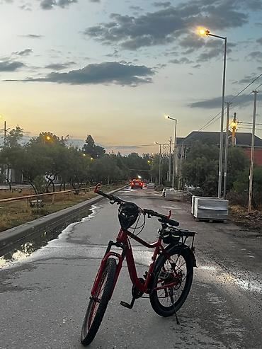 velisoped 28: 1 ayın velosipedidi 1-2 problemi var qapaq topu dağilib bide sideniki — 2