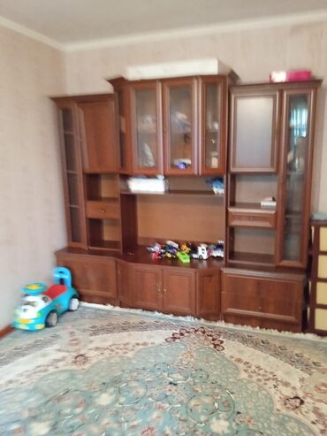 квартира на месяс: 2 комнаты, 48 м², 104 серия, 2 этаж, Косметический ремонт