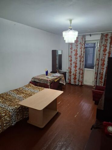 квартира бишкек сентир: 2 бөлмө, 44 кв. м, 104-серия, 3 кабат, Эски ремонт