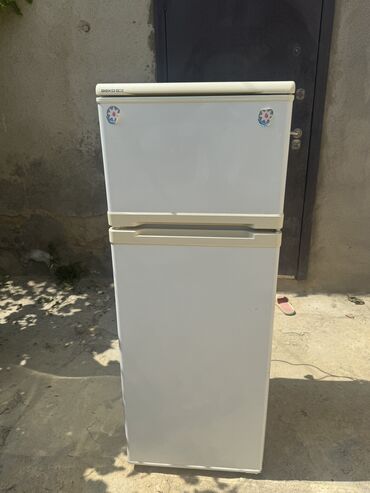 Мясорубки: Б/у 1 дверь Beko Холодильник Продажа, цвет - Белый