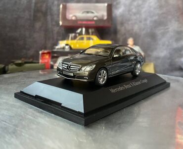 Avtomobil modelləri: Mercedes, 2009 il, 1:43, Dəmir, Ödənişli çatdırılma — 1