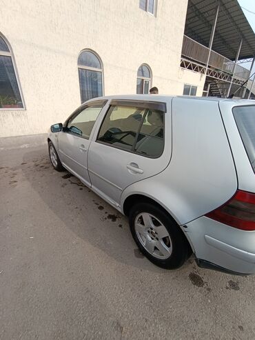 Volkswagen: Volkswagen Golf: 1998 г., 2 л, Автомат, Бензин