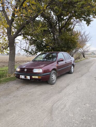 от венто: Volkswagen Vento: 1994 г., 1.8 л, Механика, Бензин, Седан