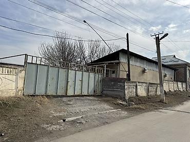 Продажа цехов, заводов, фабрик: Продаётся земельный участок 37 соток с капитальными строениями — — 2