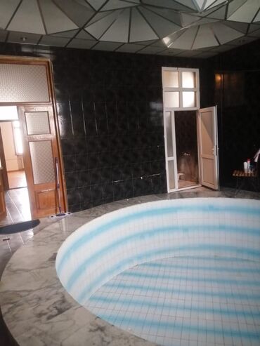 Həyət evləri və villaların satışı: 12 otaq, 600 kv. m, Kredit yoxdur, Orta təmir — 23