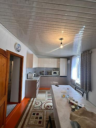 Продажа коттеджей и домов: ‼️Срочно продается дом 📍В Ак-Ордо1 5соток 🏠Дом 100кв2 💧Комуникации — 12