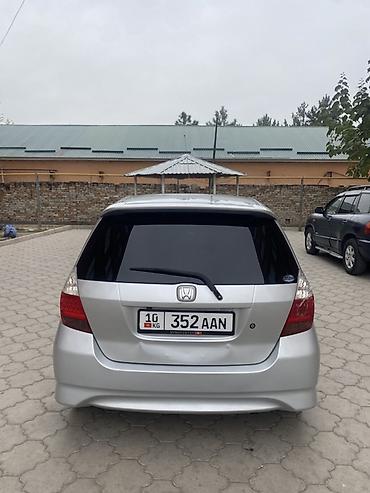 Honda: Honda Fit: 2002 г., 1.5 л, Вариатор, Бензин, Хэтчбэк — 7