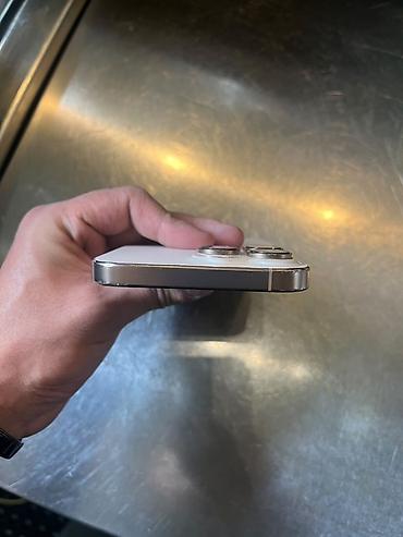 iphone 114: IPhone 16 Pro Max, Face ID — 3