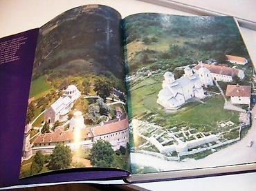 posta trstenik: Krst u krugu svetlana popovićprosveta 1994biblioteka: umetnički — 2