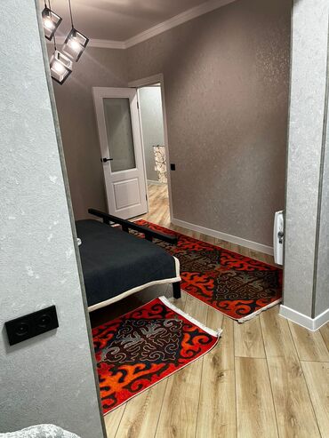 Посуточная аренда квартир: 3 комнаты, Душевая кабина, Постельное белье, Кондиционер — 24