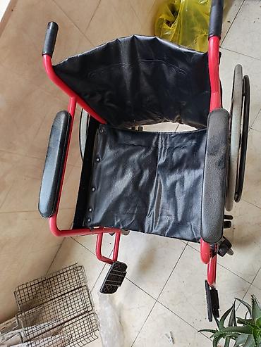 Tibbi məhsullar: Manual təkərli əlil arabası - Rəng: qırmızı metal karkas, qara — 3